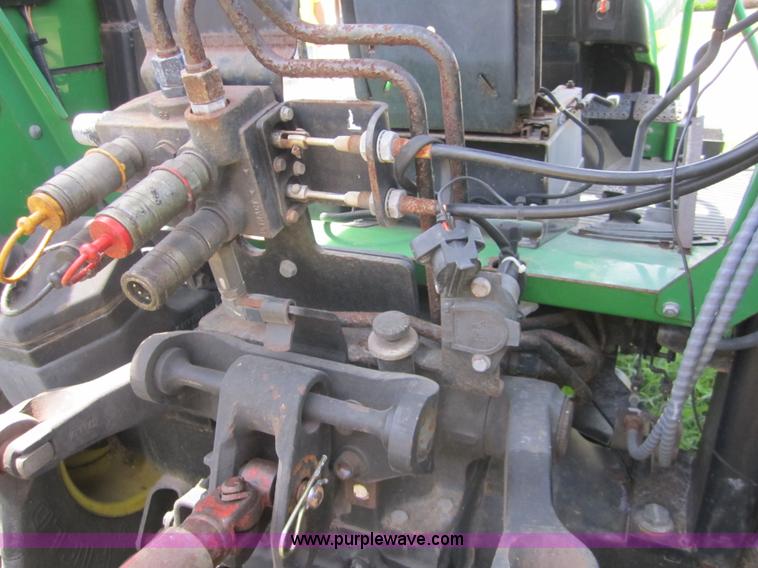 image for item BA9250 2003 John Deere 5220 tractor