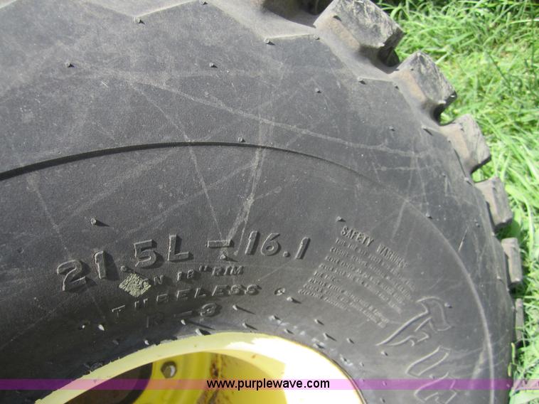 image for item BA9250 2003 John Deere 5220 tractor