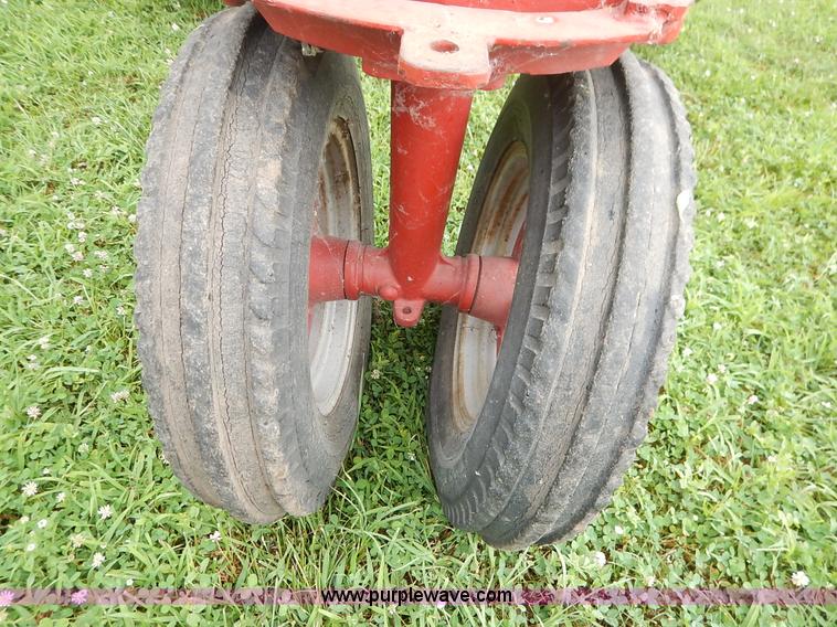 image for item BC9340 1958 Farmall 350 row crop tractor