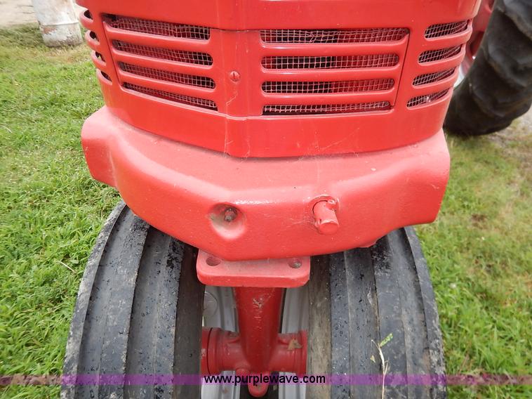 image for item BC9342 Farmall Super H tractor