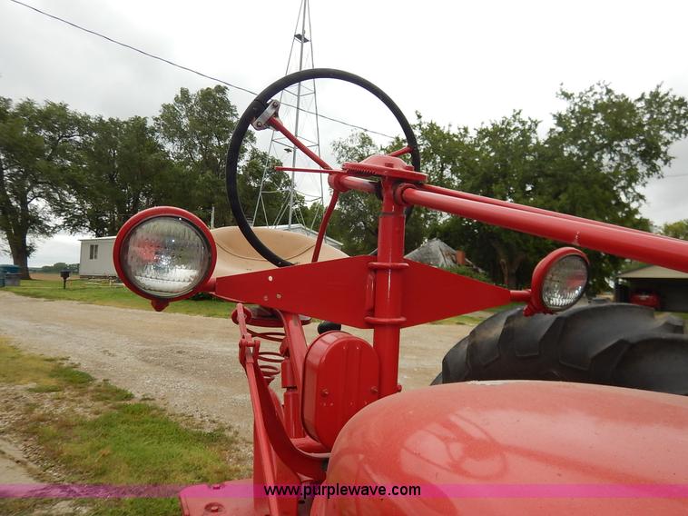 image for item BC9342 Farmall Super H tractor