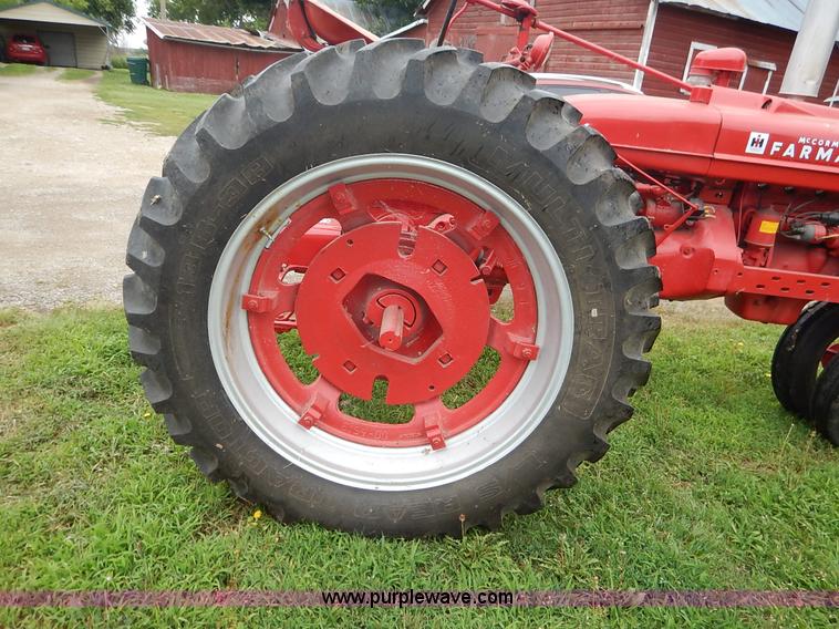 image for item BC9342 Farmall Super H tractor