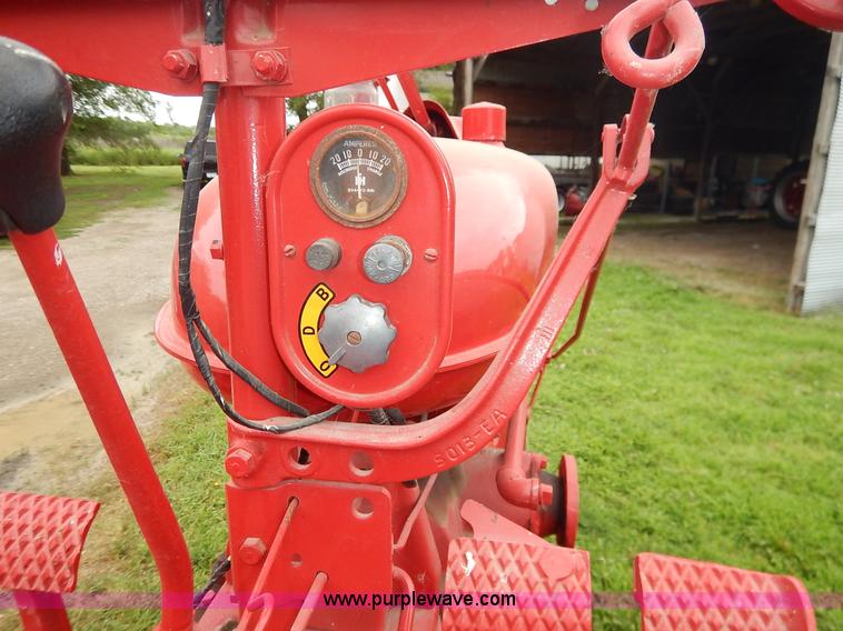 image for item BC9342 Farmall Super H tractor