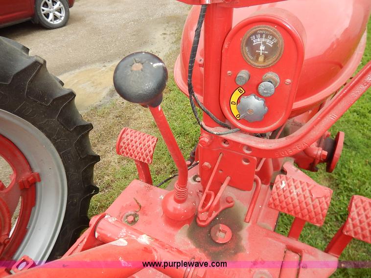 image for item BC9342 Farmall Super H tractor