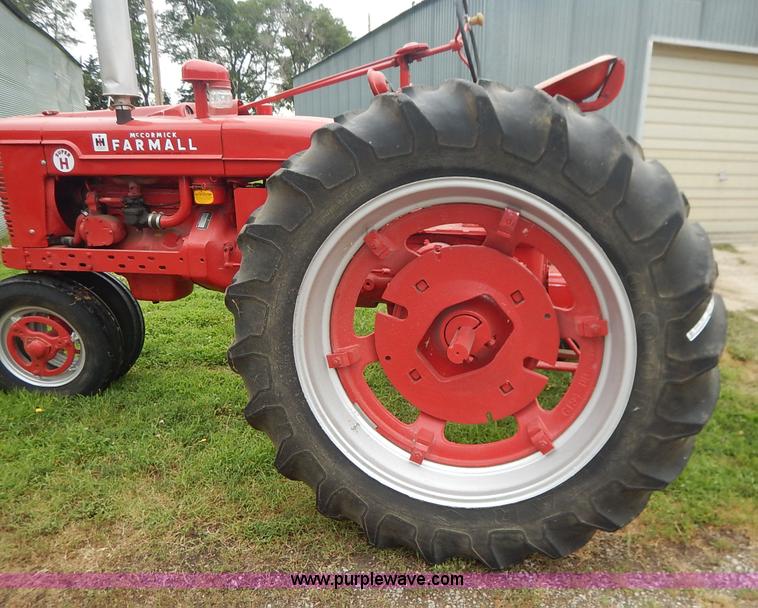 image for item BC9342 Farmall Super H tractor