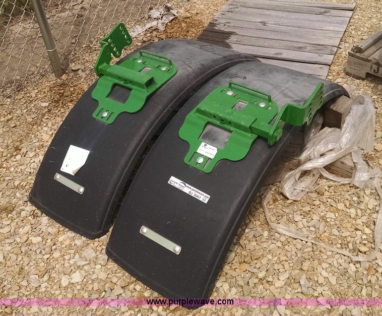 image for item BJ9067 (2) John Deere fenders