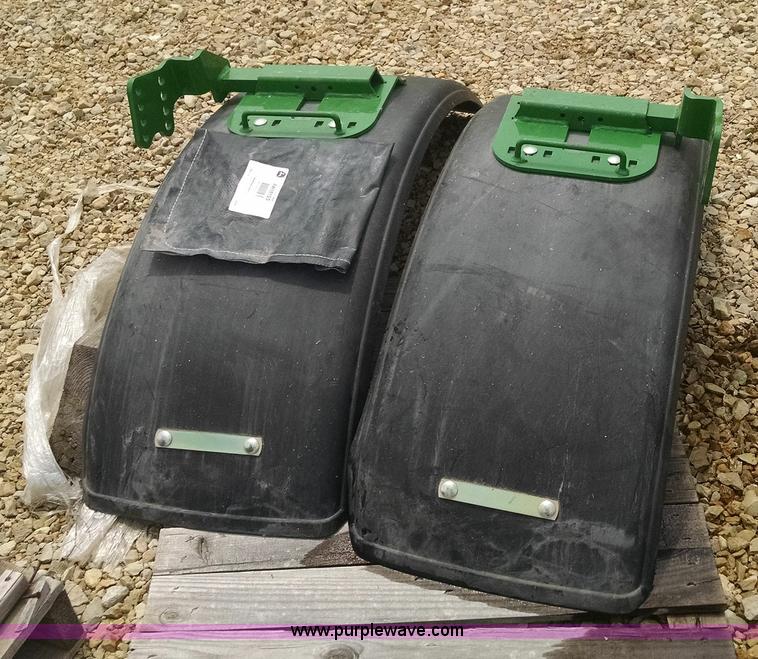 image for item BJ9067 (2) John Deere fenders