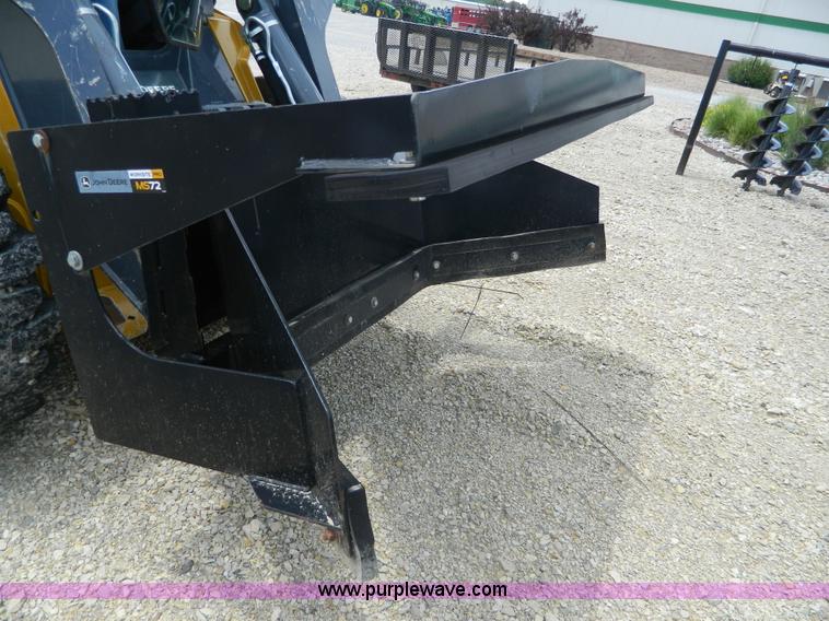 image for item BJ9071 John Deere MS72 material scraper