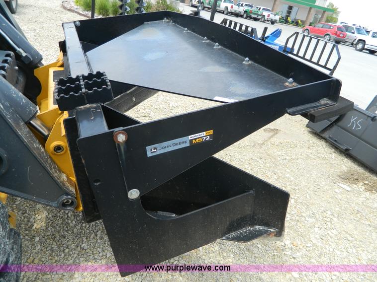 image for item BJ9071 John Deere MS72 material scraper