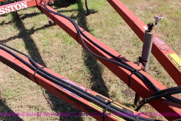image for item BR9449 Hesston 2210 field cultivator