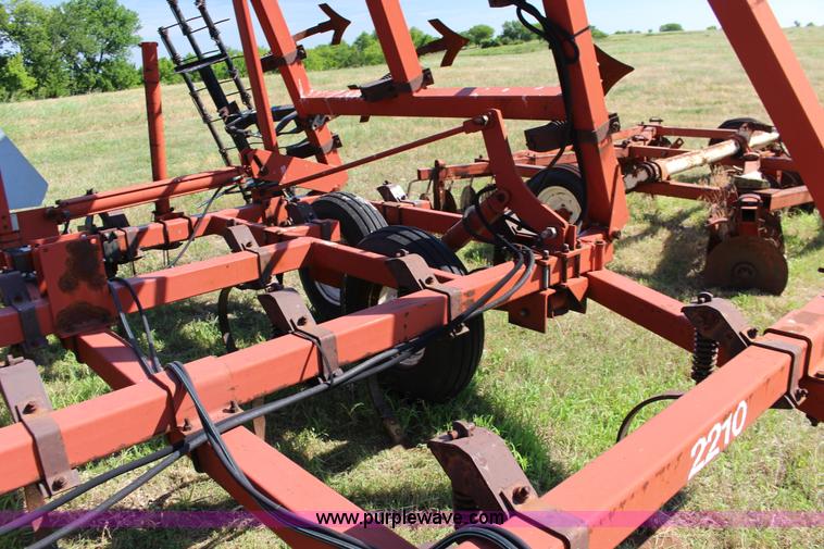 image for item BR9449 Hesston 2210 field cultivator
