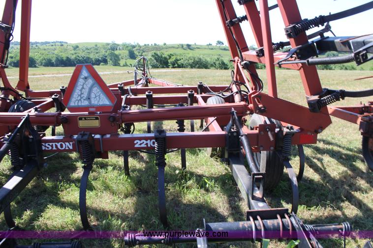 image for item BR9449 Hesston 2210 field cultivator