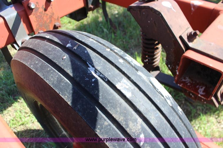 image for item BR9449 Hesston 2210 field cultivator
