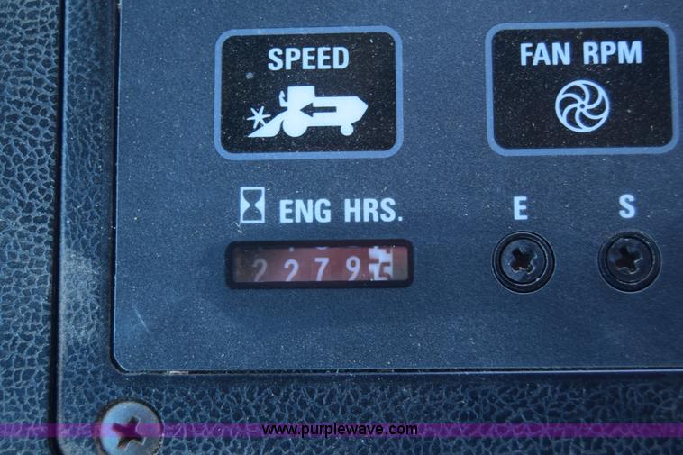 image for item F7898 1991 Case IH 1680 Axial-Flow combine