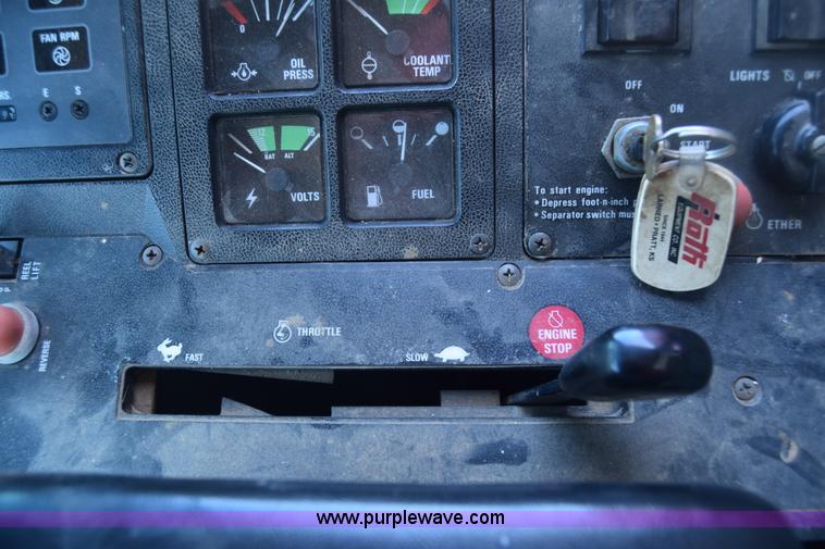 image for item F7898 1991 Case IH 1680 Axial-Flow combine