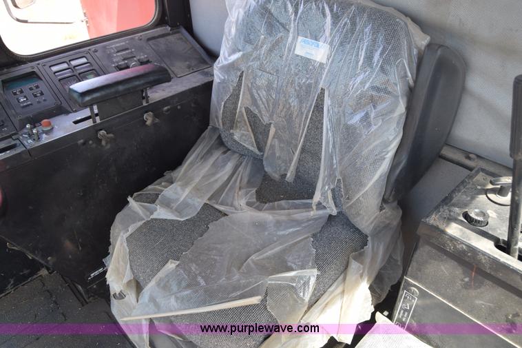 image for item F7898 1991 Case IH 1680 Axial-Flow combine