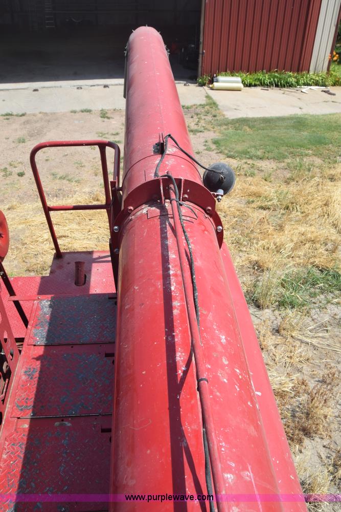 image for item F7898 1991 Case IH 1680 Axial-Flow combine