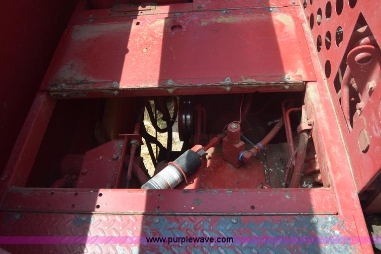 image for item F7898 1991 Case IH 1680 Axial-Flow combine