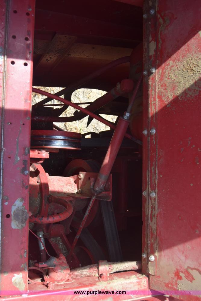 image for item F7898 1991 Case IH 1680 Axial-Flow combine