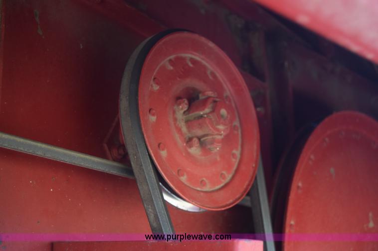 image for item F7898 1991 Case IH 1680 Axial-Flow combine