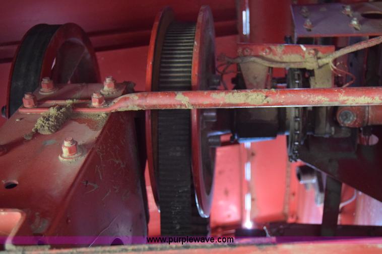 image for item F7898 1991 Case IH 1680 Axial-Flow combine