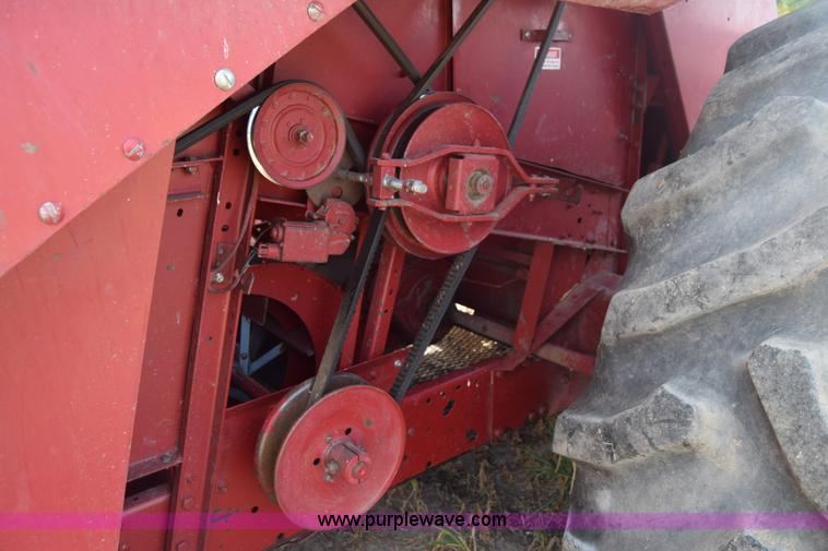 image for item F7898 1991 Case IH 1680 Axial-Flow combine