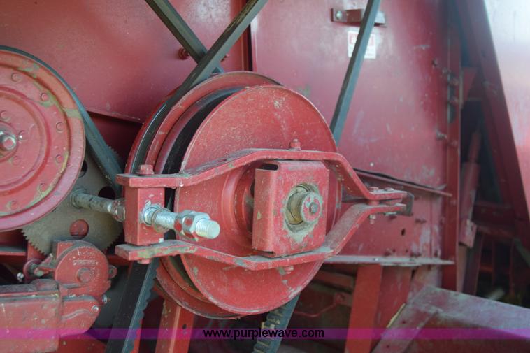 image for item F7898 1991 Case IH 1680 Axial-Flow combine