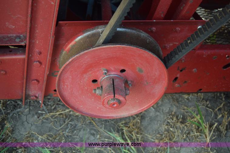 image for item F7898 1991 Case IH 1680 Axial-Flow combine