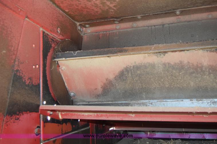 image for item F7898 1991 Case IH 1680 Axial-Flow combine