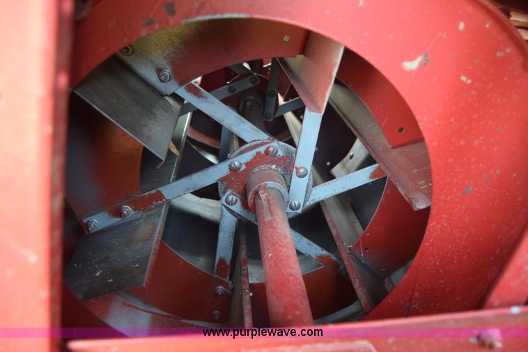 image for item F7898 1991 Case IH 1680 Axial-Flow combine
