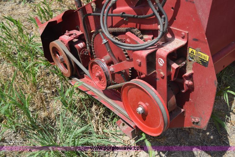 image for item F7898 1991 Case IH 1680 Axial-Flow combine