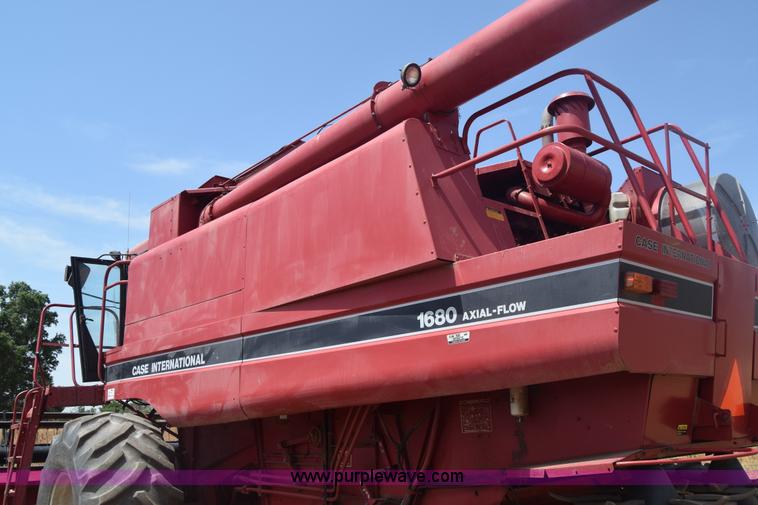 image for item F7898 1991 Case IH 1680 Axial-Flow combine
