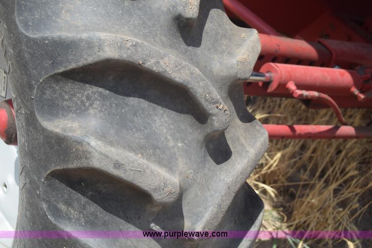 image for item F7898 1991 Case IH 1680 Axial-Flow combine