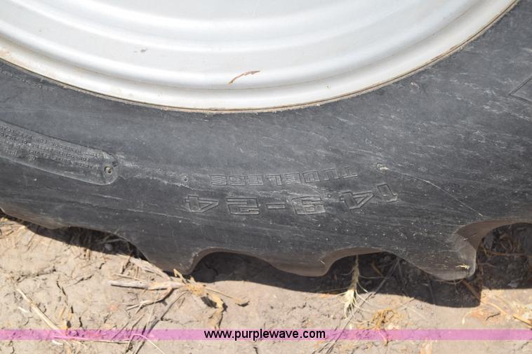 image for item F7898 1991 Case IH 1680 Axial-Flow combine