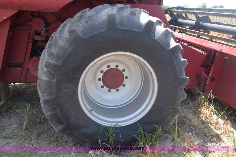 image for item F7898 1991 Case IH 1680 Axial-Flow combine