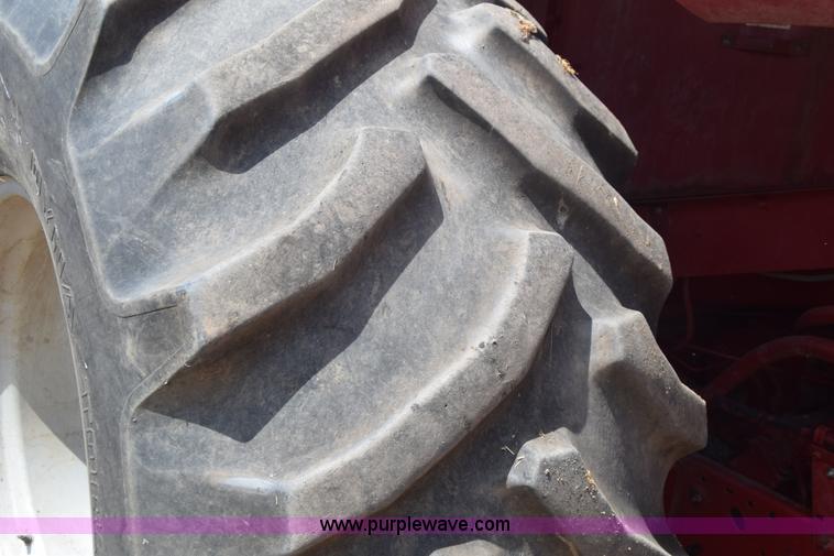 image for item F7898 1991 Case IH 1680 Axial-Flow combine