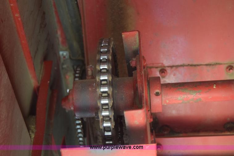 image for item F7898 1991 Case IH 1680 Axial-Flow combine