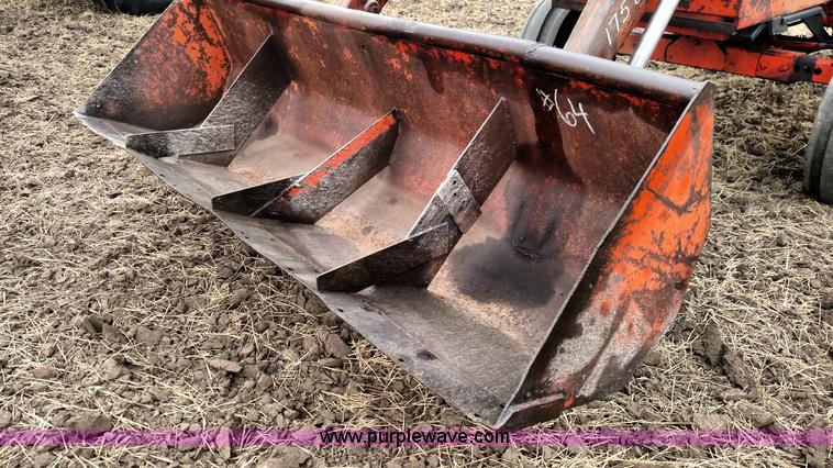 image for item F7942 Case 1270 Agri King tractor