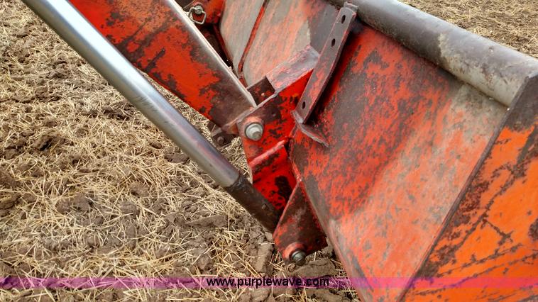image for item F7942 Case 1270 Agri King tractor
