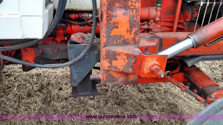 image for item F7942 Case 1270 Agri King tractor