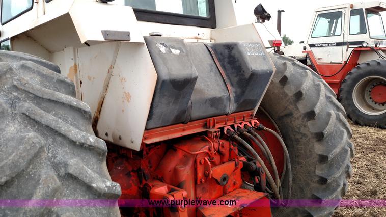 image for item F7942 Case 1270 Agri King tractor