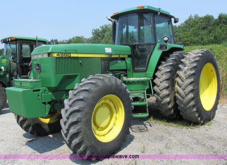 image for item H3269 1994 John Deere 4960 MFWD tractor