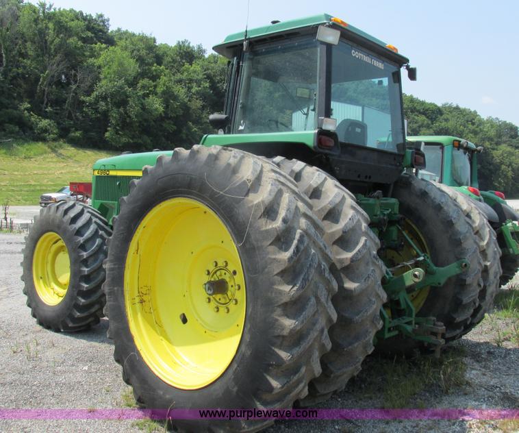 image for item H3269 1994 John Deere 4960 MFWD tractor