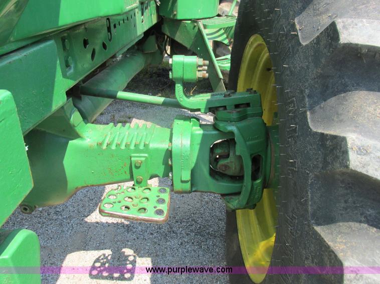 image for item H3269 1994 John Deere 4960 MFWD tractor