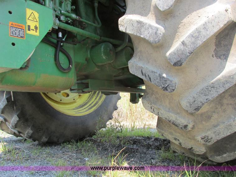 image for item H3269 1994 John Deere 4960 MFWD tractor