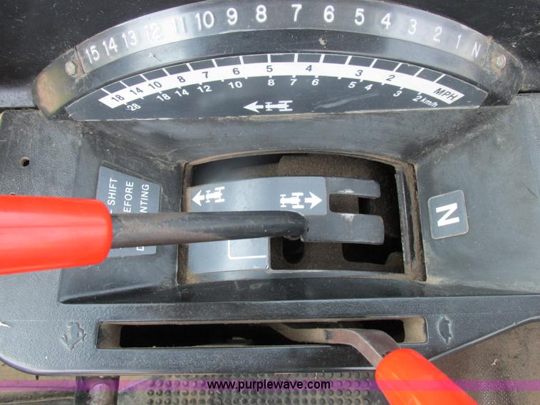 image for item H3269 1994 John Deere 4960 MFWD tractor