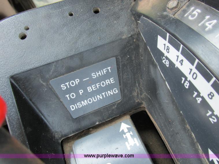 image for item H3269 1994 John Deere 4960 MFWD tractor