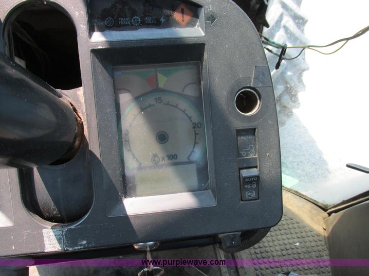 image for item H3269 1994 John Deere 4960 MFWD tractor