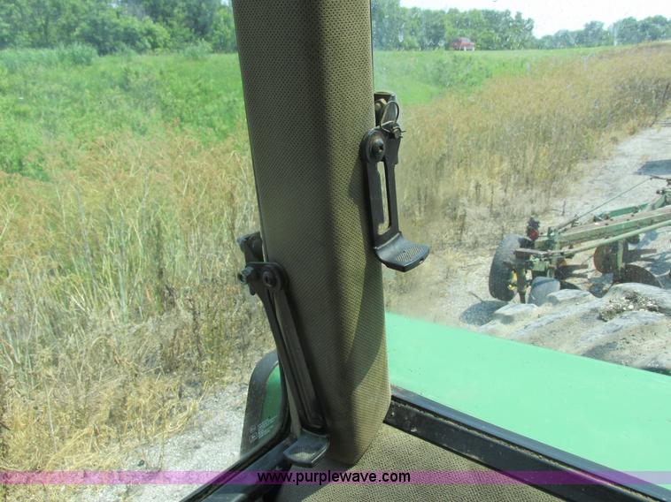 image for item H3269 1994 John Deere 4960 MFWD tractor