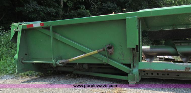 image for item H3271 John Deere corn head